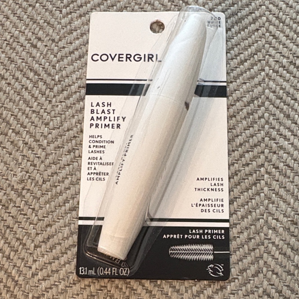 COVERGIRL Lash Blast Amplify Primer in White